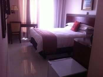 Hotel Labama Габороне Екстер'єр фото