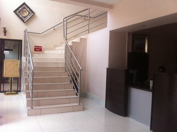 Hotel Labama Габороне Екстер'єр фото